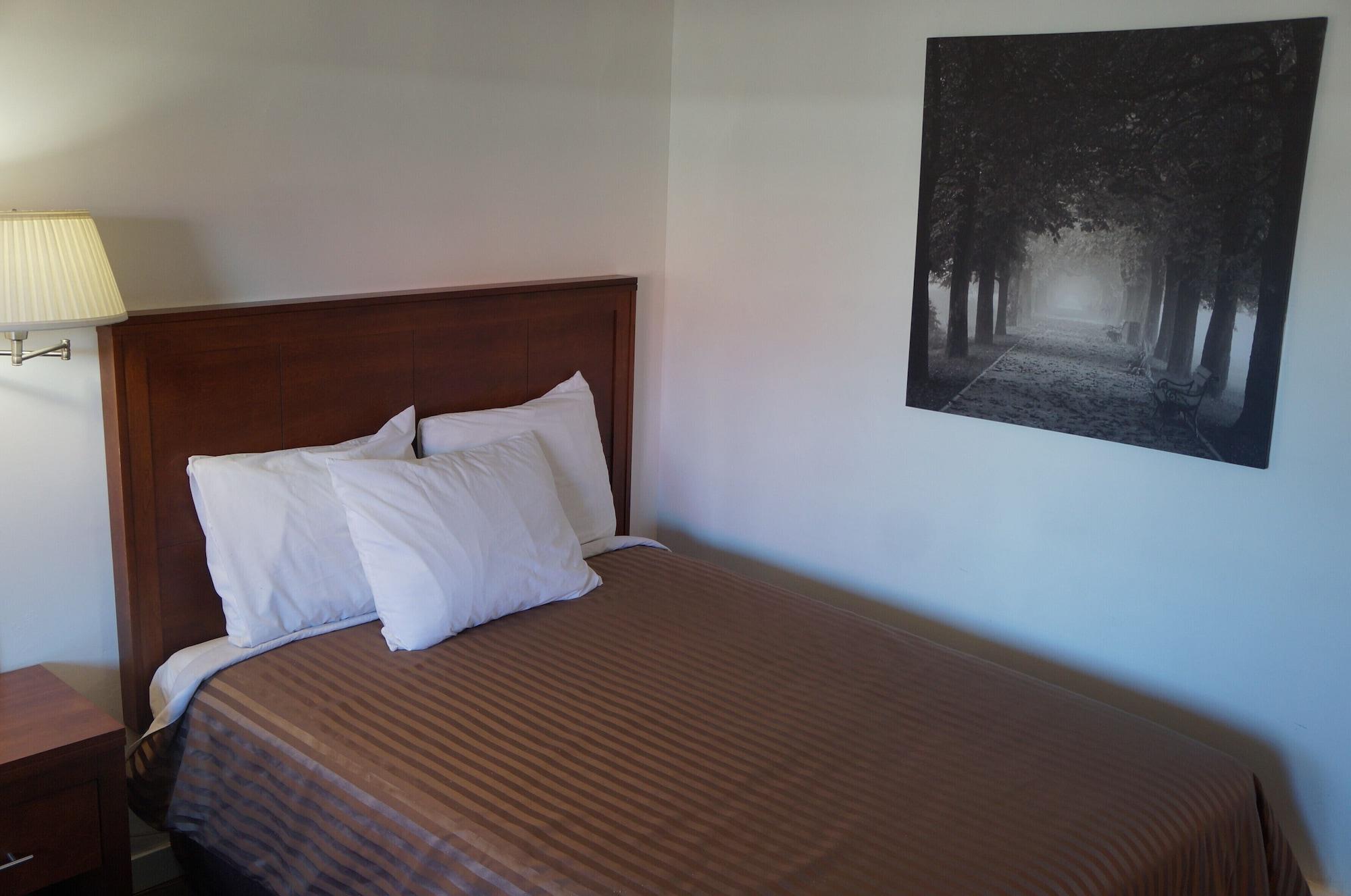 Westward Inn & Suites Langley Exterior photo